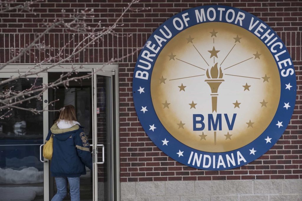 BMV dispels blackout license plate rumor - 95.3 MNC