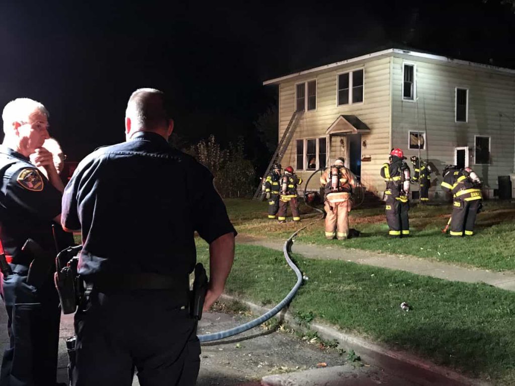 Fire crews battle blaze at home on East Fox Street in South Bend - 95.3 MNC