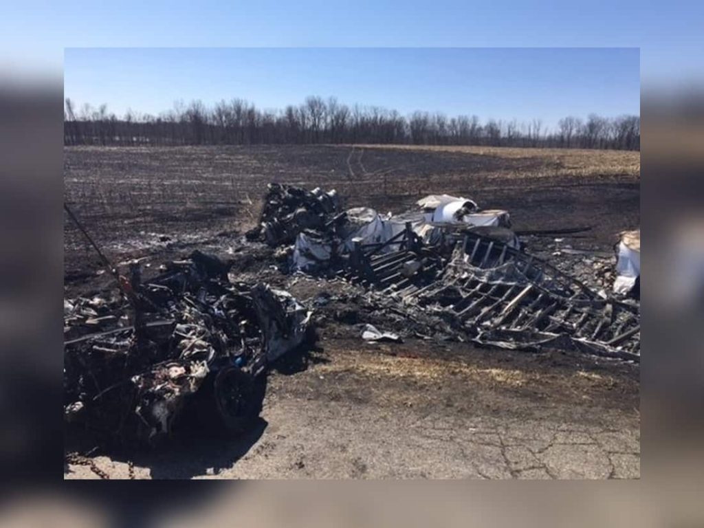 Horrific Indiana Toll Road crash kills two people 95.3 MNC