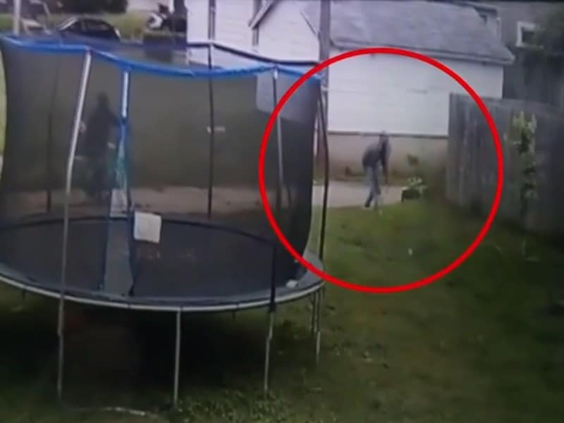 South Bend robber throws bricks at puppies so he can steel Cheetos 95.3 MNC