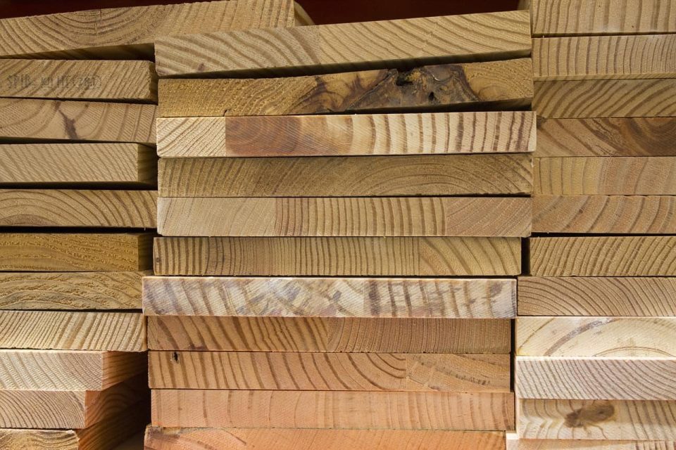 Lumber prices expected to rise due to double tariffs on Canadian lumber